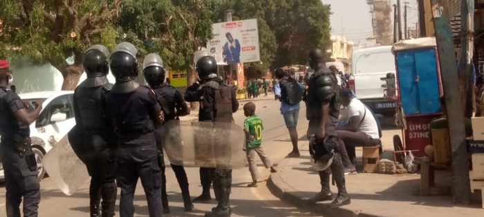 Révolte des « Thiak Thiak » suite à la décision gouvernorale : Les forces de l’ordre dans les rues de Dakar pour parer à toute éventualité.