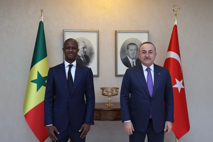 Lutte antiterroriste, coopération bilatérale : Antoine Félix Diome et le ministre Turc des affaires étrangères en parfait accord.