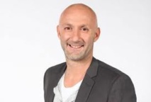 PSG: Laurent Blanc reconnaît des discussions avec Fabien Barthez qui pourrait rejoindre le staff du club