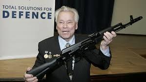 Mikhaïl Kalachnikov, concepteur du fusil d’assaut AK-47, est mort