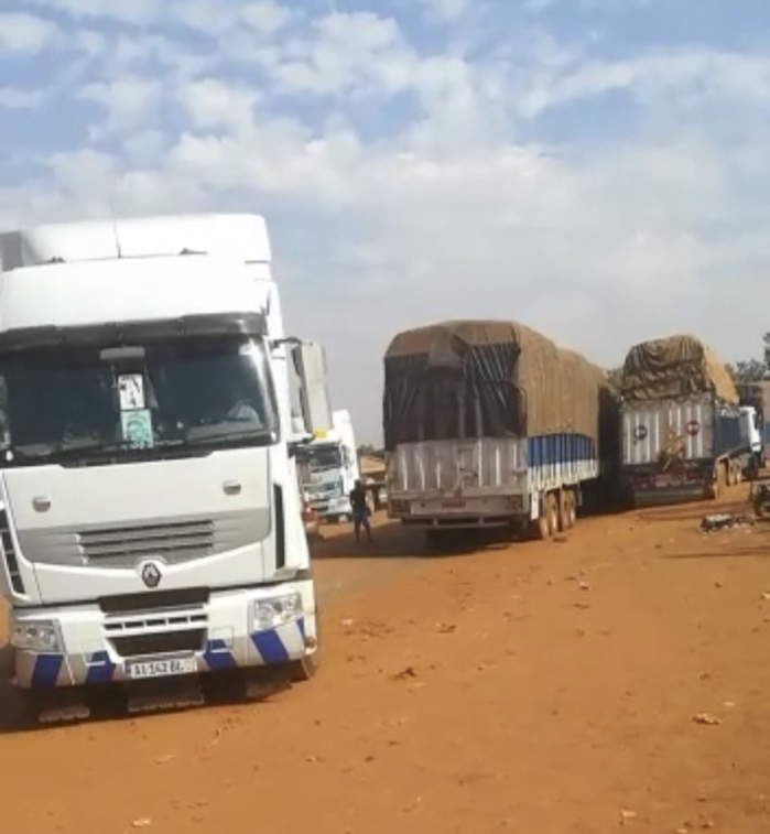 Moussala : excédés par la fermeture de la frontière, les chauffeurs maliens et sénégalais vont se faire entendre