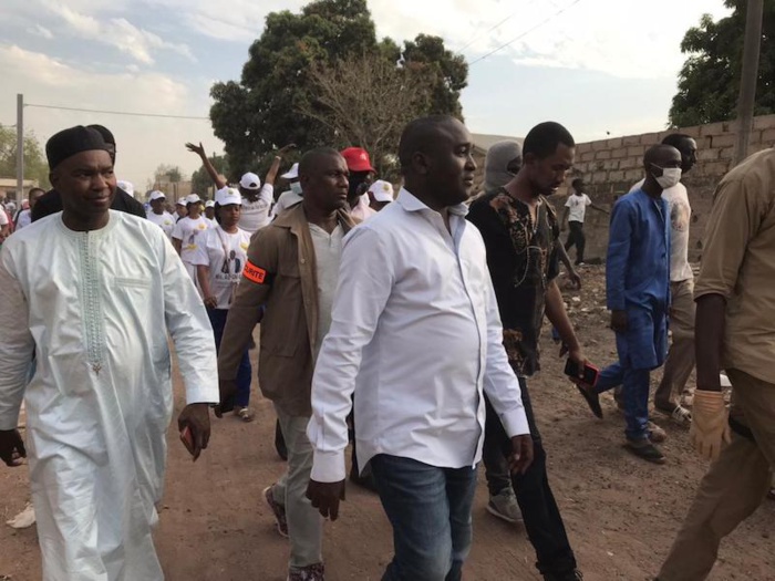 Locales à Vélingara : Maître Aliou Sow (Cpje Nay Leer) déroule son programme... Locales à Vélingara : Maître Aliou Sow (Cpje Nay Leer) déroule son programme...