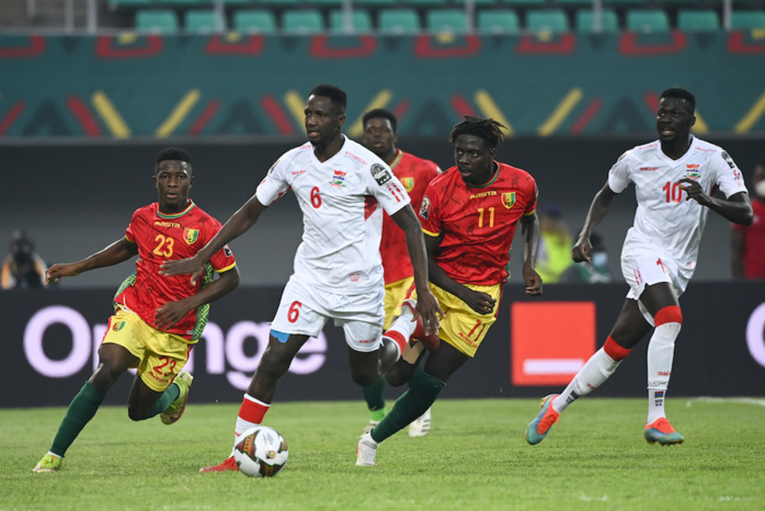 Foot: la Gambie, pour sa 1re CAN, accède aux quarts de finale en battant la Guinée (1-0)