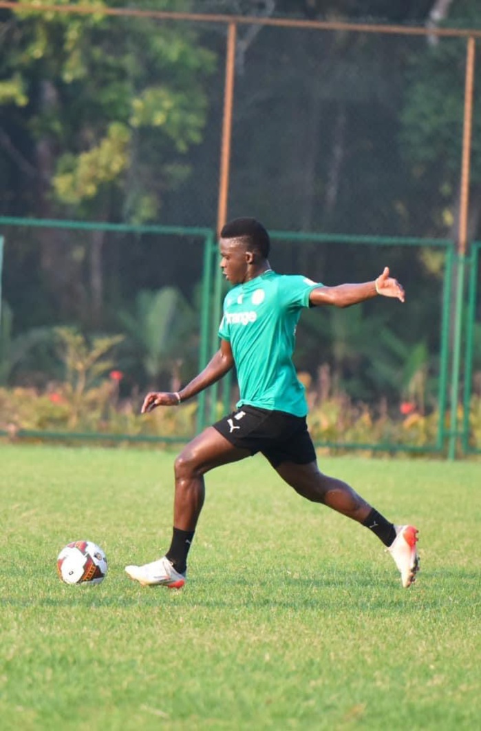 Équipe nationale : Touché au genou, Bamba Dieng incertain pour le quart de finale... Équipe nationale : Touché au genou, Bamba Dieng incertain pour le quart de finale...