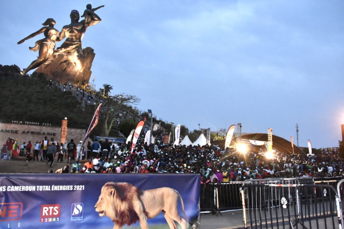 FANE ZONE/Monument de la Renaissance: l’ambiance, pendant et après match en Images… FANE ZONE/Monument de la Renaissance: l’ambiance, pendant et après match en Images…