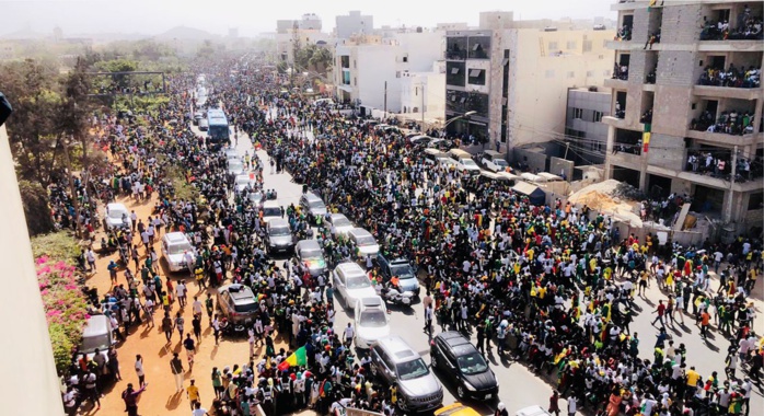REPORTAGE – Accueil des Lions : Grandiose parade de l’équipe du Sénégal dans les rues de Dakar après le sacre au Cameroun