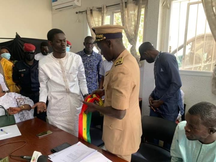 Maire de Sangalkam : Pape Sow et ses conseillers officiellement installés, malgré un « boycott » des investis de BBY. Maire de Sangalkam : Pape Sow et ses conseillers officiellement installés, malgré un « boycott » des investis de BBY.