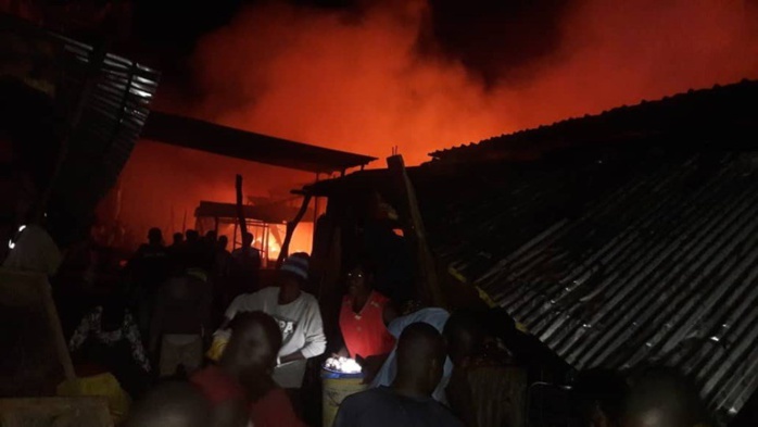 Incendie de la mairie de Djirnda : l’enquête se poursuit, avec déjà plusieurs interpellations (sous-préfet)