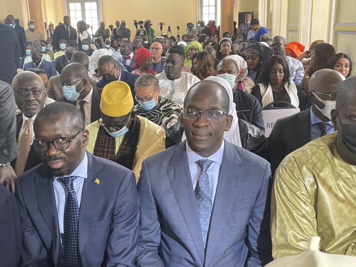 Cérémonie d’installation du maire Barthélémy Dias : Abdoulaye Diouf Sarr bien présent, Khalifa Sall et Bamba Fall côte à côte, Alioune Ndoye, Habib Sy, Seydou Guèye … Cérémonie d’installation du maire Barthélémy Dias : Abdoulaye Diouf Sarr bien présent, Khalifa Sall et Bamba Fall côte à côte, Alioune Ndoye, Habib Sy, Seydou Guèye …
