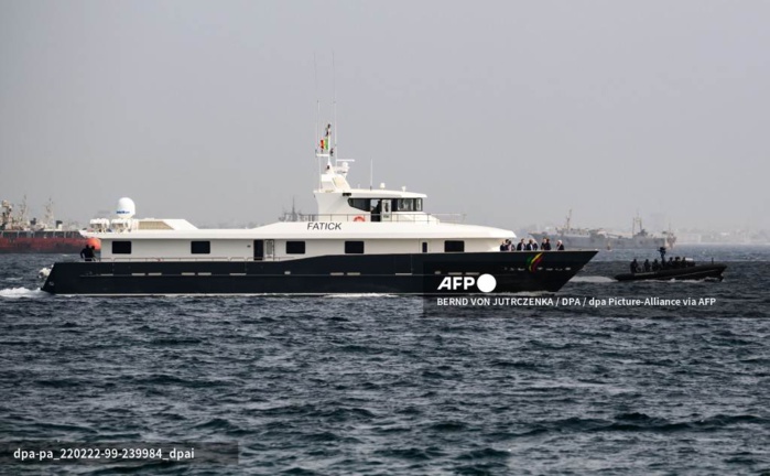 Gorée: le Président fédéral Allemand Frank-Walter Steinmeier sur l'ile à bord de la chaloupe présidentielle (Photos) Gorée: le Président fédéral Allemand Frank-Walter Steinmeier sur l'ile à bord de la chaloupe présidentielle (Photos)