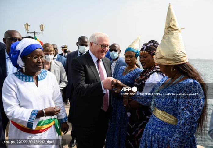 Gorée: le Président fédéral Allemand Frank-Walter Steinmeier sur l'ile à bord de la chaloupe présidentielle (Photos) Gorée: le Président fédéral Allemand Frank-Walter Steinmeier sur l'ile à bord de la chaloupe présidentielle (Photos)