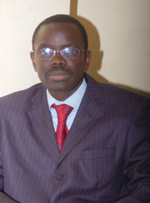 En vue de soutenir le lutteur Eumeu Sene Le maire Pape Sagna Mbaye "dégaine" 3 millions CFA 