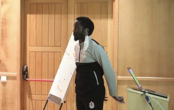 Football : L’analyste vidéo sénégalais, Abdoulaye Seck, bientôt dans le staff technique de la Mauritanie… Football : L’analyste vidéo sénégalais, Abdoulaye Seck, bientôt dans le staff technique de la Mauritanie…