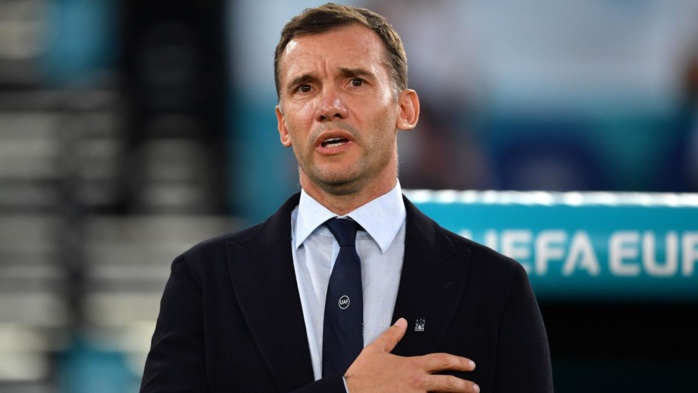 Guerre en Ukraine : L’ancien footballeur star ukrainien Andreï Shevchenko en larmes à la télévision. Guerre en Ukraine : L’ancien footballeur star ukrainien Andreï Shevchenko en larmes à la télévision.