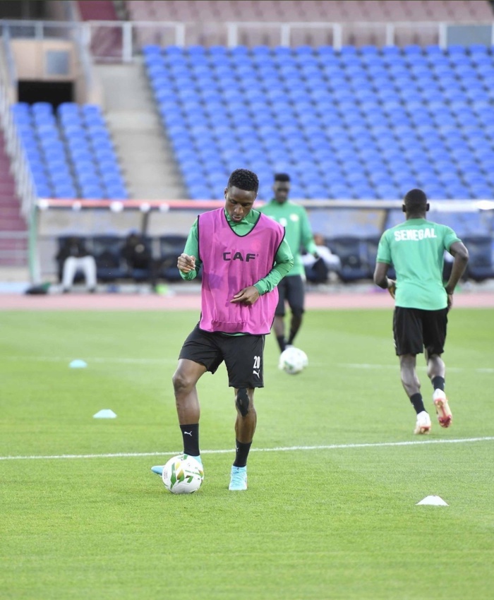 Regroupement des Lions : Sadio Mané et le reste du groupe ont rejoint la tanière… Retour en images sur le premier galop d’entraînement …. Regroupement des Lions : Sadio Mané et le reste du groupe ont rejoint la tanière… Retour en images sur le premier galop d’entraînement ….
