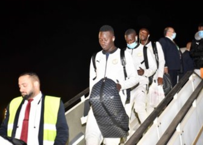 Égypte vs Sénégal : Les Lions sont arrivés au Caire en début de soirée... (photos) Égypte vs Sénégal : Les Lions sont arrivés au Caire en début de soirée... (photos)