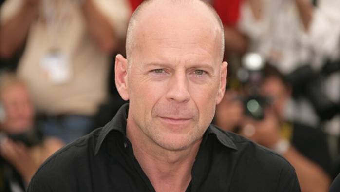 L'acteur Bruce Willis souffre d'aphasie et met fin à sa carrière (famille) L'acteur Bruce Willis souffre d'aphasie et met fin à sa carrière (famille)