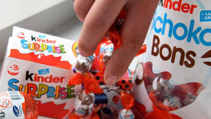 Kinder contaminés en Europe : Saisie au Sénégal d'un lot de 75 pièces présentant les mêmes caractéristiques que les produits retirés du marché Européen. Kinder contaminés en Europe : Saisie au Sénégal d'un lot de 75 pièces présentant les mêmes caractéristiques que les produits retirés du marché Européen.