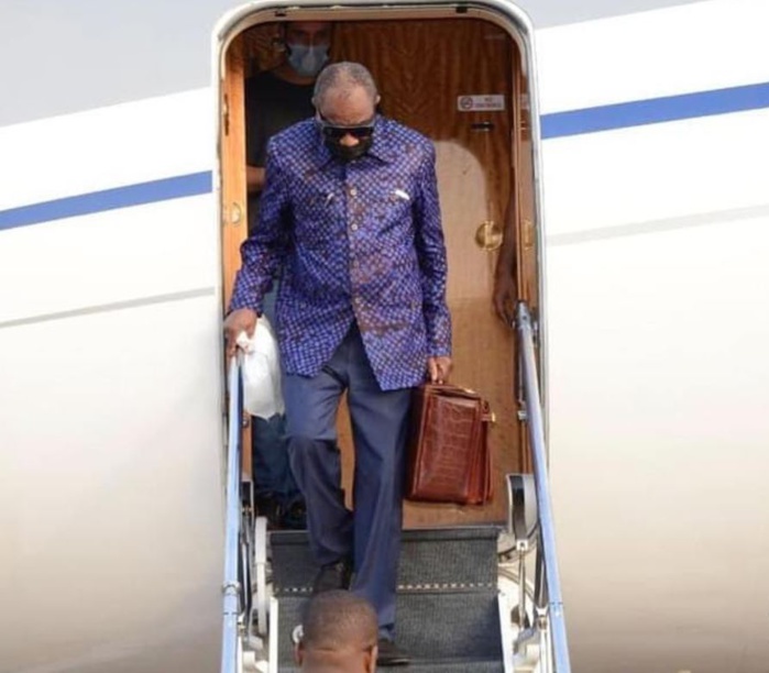 Guinée: l'ancien Président de retour au pays aprés des soins aux Emirats