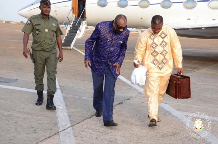 Guinée: l'ancien Président de retour au pays aprés des soins aux Emirats