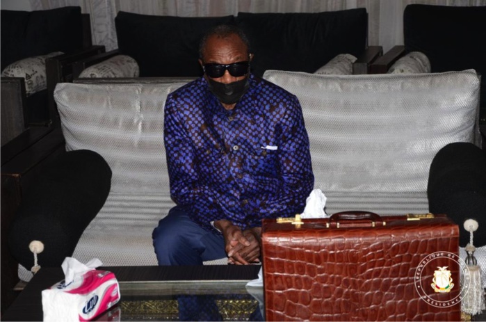 Guinée: l'ancien Président de retour au pays aprés des soins aux Emirats Guinée: l'ancien Président de retour au pays aprés des soins aux Emirats