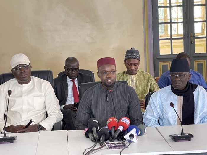 Politique : La coalition Yewwi Askan Wi esquive l’AMS et lance officiellement le REEL. Politique : La coalition Yewwi Askan Wi esquive l’AMS et lance officiellement le REEL.