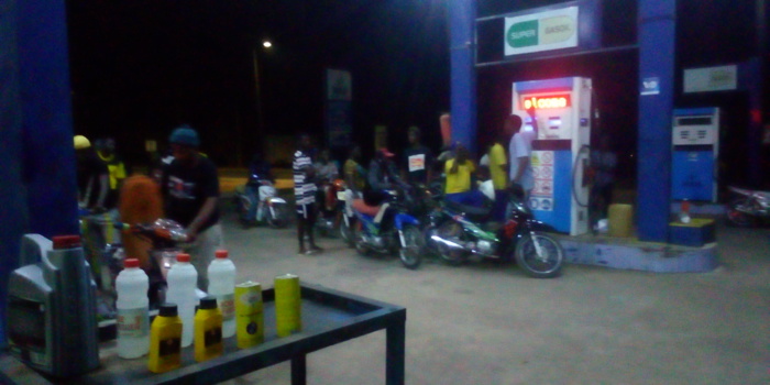 KOLDA : les stations d'essence touchées par la pénurie de carburant. KOLDA : les stations d'essence touchées par la pénurie de carburant.