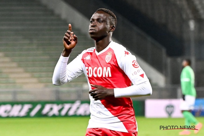 Football : Plus de 05 mois après sa grave blessure, Krépin Diatta a repris l'entraînement… Football : Plus de 05 mois après sa grave blessure, Krépin Diatta a repris l'entraînement…