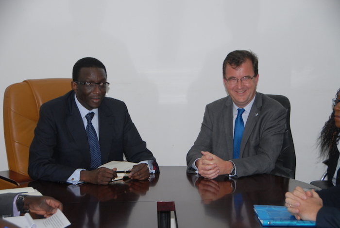 Visite du DG, Chef des opérations financières du Groupe de la Banque mondiale  Rencontre avec le Ministre des Finances et avec des femmes leaders.