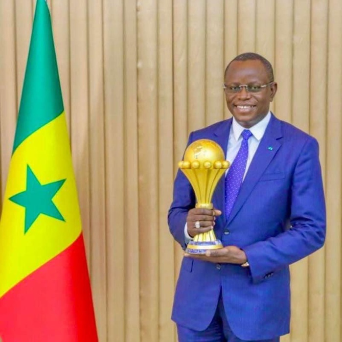 Approche inclusive : Le Trophée de la CAN « ne devrait pas s’arrêter dans la capitale », selon le ministre des Sports.