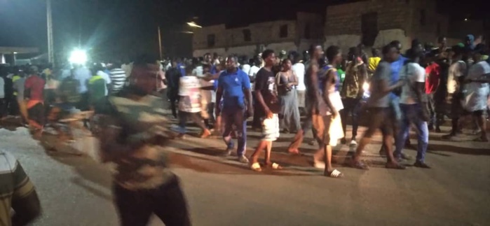 Drame de Kédougou : des jeunes ont déversé leur colère dans la rue.