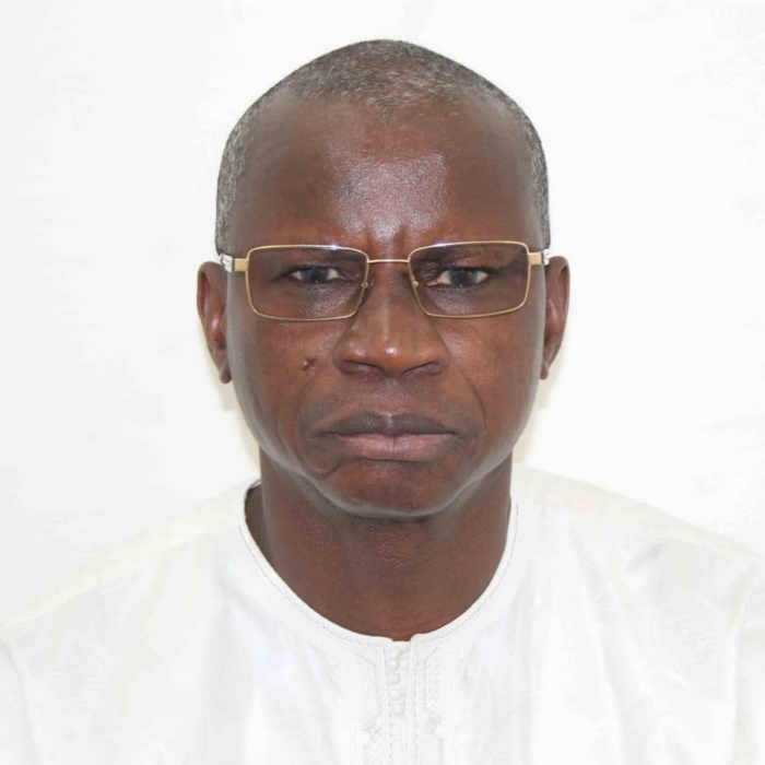 Nommé PCA de la RGS : Alexandre Ngom remercie le président Macky Sall et s'engage à être à la hauteur de ses nouvelles responsabilités. Nommé PCA de la RGS : Alexandre Ngom remercie le président Macky Sall et s'engage à être à la hauteur de ses nouvelles responsabilités.