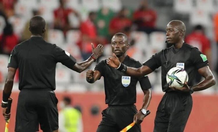 Coupe du monde 2022 : La Fédé adresse ses « félicitations » aux arbitres sénégalais retenus. Coupe du monde 2022 : La Fédé adresse ses « félicitations » aux arbitres sénégalais retenus.