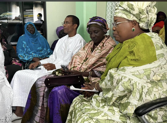 Affaire des nourrissons décédés à Tivaouane : Aminata Mbengue Ndiaye a exprimé les sentiments de compassion et de tristesse aux familles. Affaire des nourrissons décédés à Tivaouane : Aminata Mbengue Ndiaye a exprimé les sentiments de compassion et de tristesse aux familles.