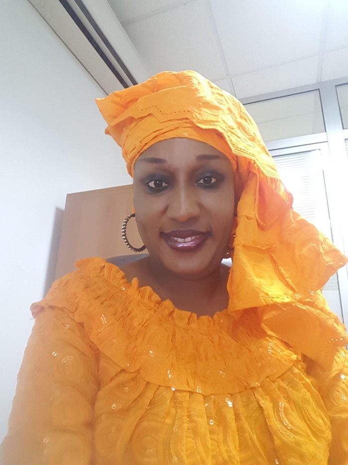 Drame à l’avenue Roume : Mme Coulibaly, la dame qui a sauté de l’immeuble abritant la Sgbs, a succombé à ses blessures. Drame à l’avenue Roume : Mme Coulibaly, la dame qui a sauté de l’immeuble abritant la Sgbs, a succombé à ses blessures.