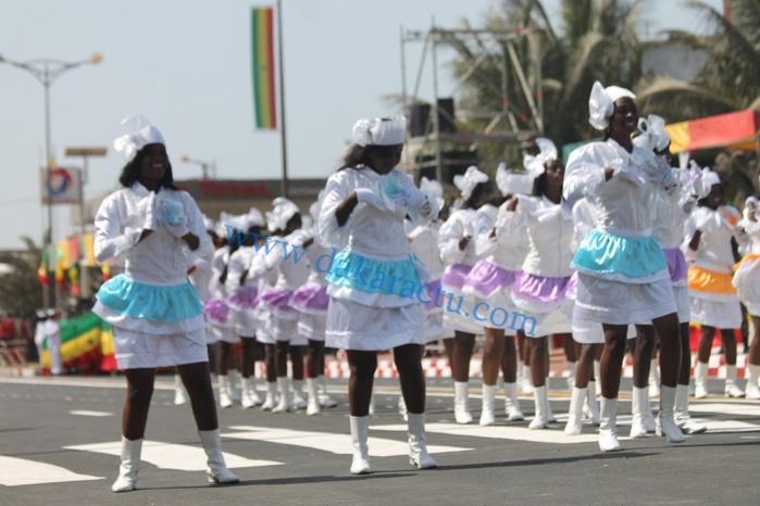 54éme anniversaire de l’accession du Sénégal à la souveraineté internationale :  Les majorettes de l’institution  notre dame donnent le ton