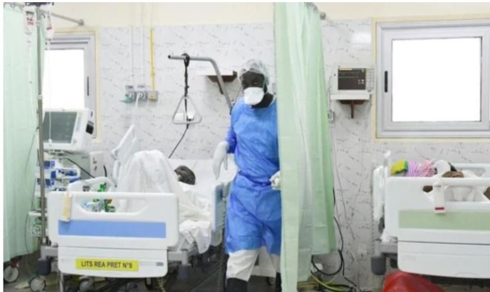 Variole du singe / Le Sénégal anticipe : « Nous sommes en train de travailler sur l'élaboration d'un plan de contingence spécifique … » (Dr Badara Ly) Variole du singe / Le Sénégal anticipe : « Nous sommes en train de travailler sur l'élaboration d'un plan de contingence spécifique … » (Dr Badara Ly)