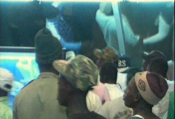 [Vidéo] Le face à face Zoss – Gouye Gui se termine dans une cacophonie totale. Regardez