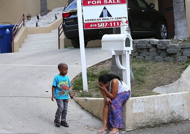 Beyoncé: Nixon, son demi-frere de 4 ans, se retrouve a la rue!