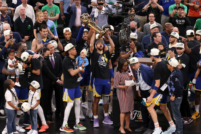 BASKET-BALL : A nouveau champions NBA, la renaissance des Golden State Warriors. BASKET-BALL : A nouveau champions NBA, la renaissance des Golden State Warriors.