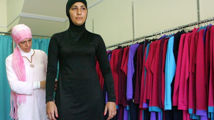 Une musulmane porte plainte contre l'interdiction du burkini en Allemagne