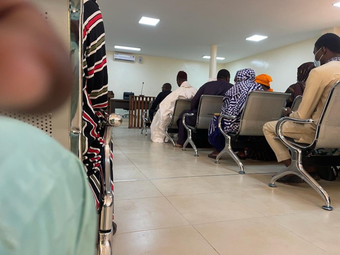 Procès Ahmed Aidara: une procédure judiciaire « inéquitable » dénoncée par le pôle d’avocats du maire de Guédiawaye Procès Ahmed Aidara: une procédure judiciaire « inéquitable » dénoncée par le pôle d’avocats du maire de Guédiawaye