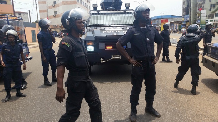Guinée Trois membres d'un collectif "blessés" lors de leur arrestation et "sans soins" médicaux