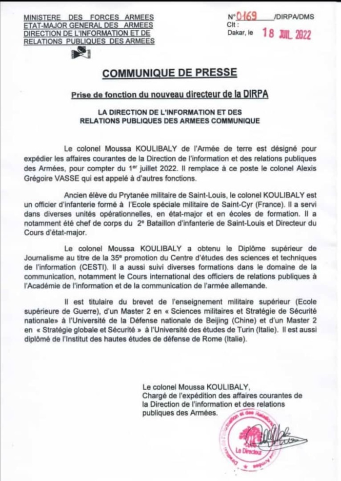 Communication de l'armée : Le colonel Moussa Coulibaly prend les commandes de la DIRPA. Communication de l'armée : Le colonel Moussa Coulibaly prend les commandes de la DIRPA.