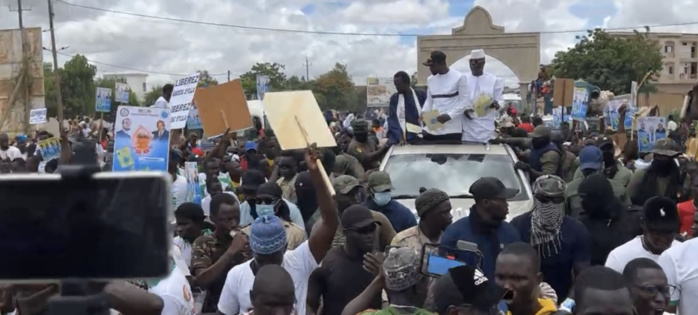Législatives 2022 : NDINDY (populations) est sortie accueillir Sonko.