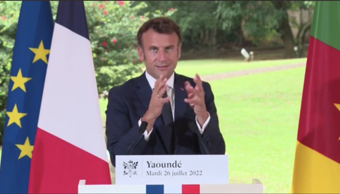 Stop, M. Macron, arrêtez ce cirque ! (Par Boubacar Sèye) Stop, M. Macron, arrêtez ce cirque ! (Par Boubacar Sèye)