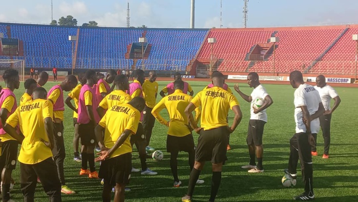 Éliminatoires CHAN 2023 : La FSF dévoile le prix des billets, les accréditations confiées à l’Anps… Éliminatoires CHAN 2023 : La FSF dévoile le prix des billets, les accréditations confiées à l’Anps…