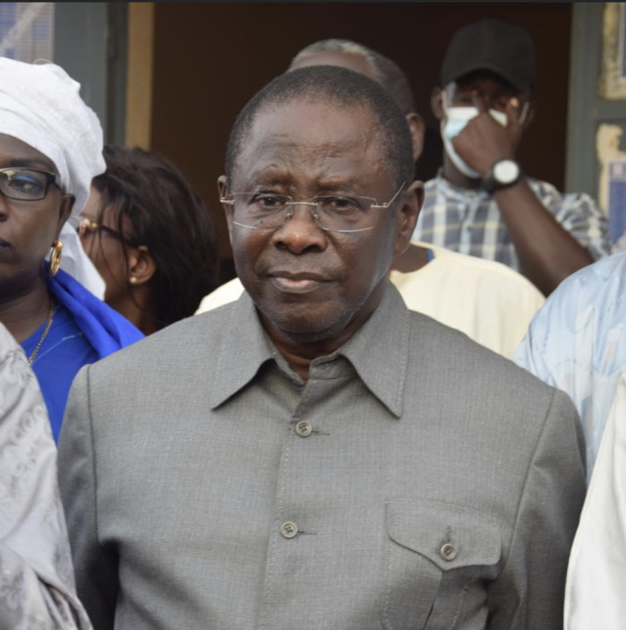 Décès de l’ambassadeur Fallou Diallo : Pape Diop suspend sa campagne.