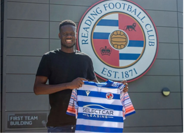 Transfert : Après Naby Sarr, Mamadou Loum Ndiaye débarque à Reading… Transfert : Après Naby Sarr, Mamadou Loum Ndiaye débarque à Reading…