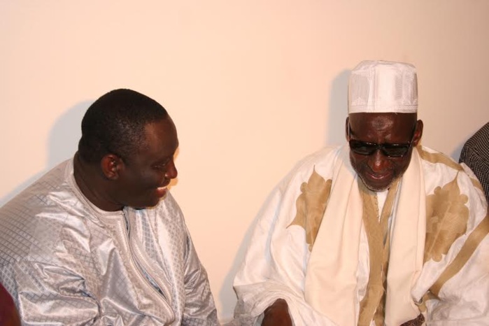 Visite de Thierno Madani TALL Guide religieux de la famille Omarienne